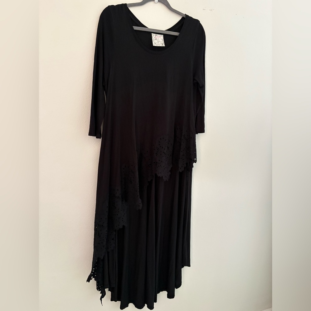 Free People Black High Low Top With Cut Out Detail Size M - Picture 10 of 10